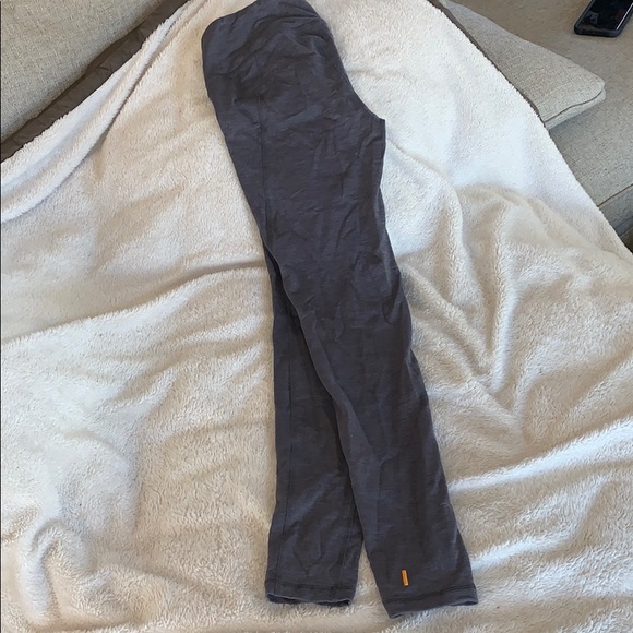 Gray leggings - Picture 2 of 3